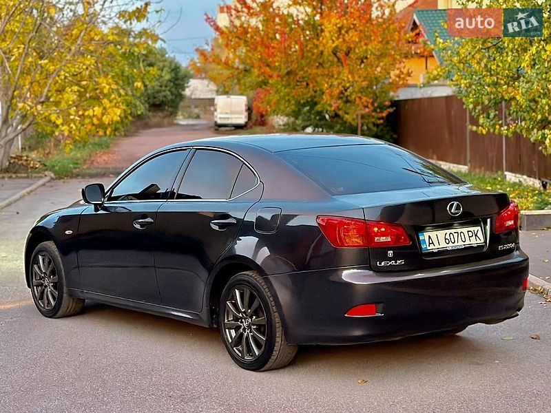 Седан Lexus IS 2006 в Чернігові