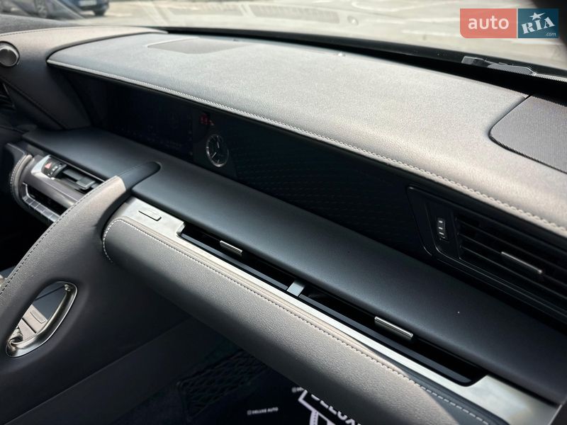 Купе Lexus LC 2018 в Киеве
