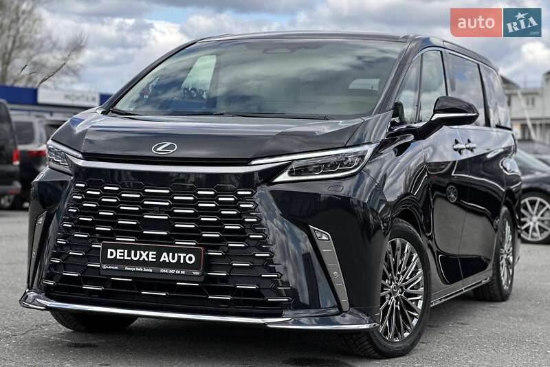 Lexus LM