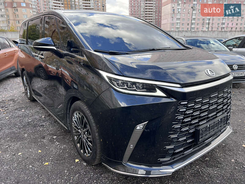 Легковые Lexus LM