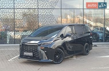 Lexus LM  2025