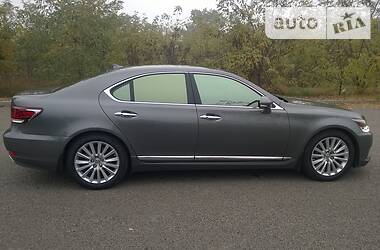 Lexus LS AWD 2013