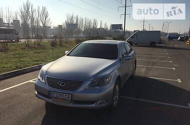 Lexus LS AWD 2008