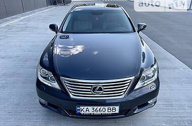 Lexus LS  2011