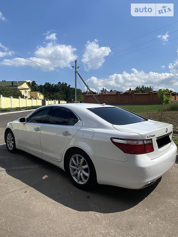Седан Lexus LS 2009 в Кропивницком