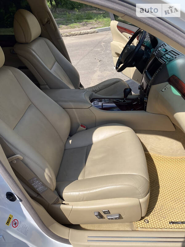 Седан Lexus LS 2009 в Кропивницком