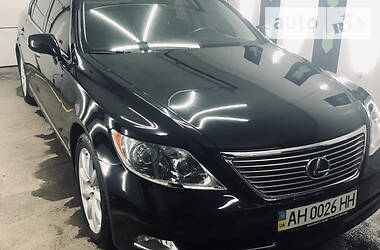 Lexus LS  2008