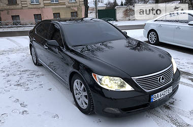 Lexus LS OTTOMAN  2007