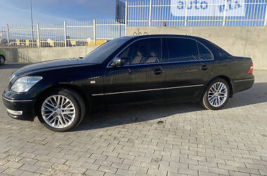 Lexus LS  2004