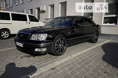 Lexus LS  1999