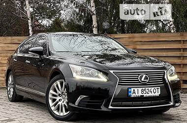 Lexus LS  2015