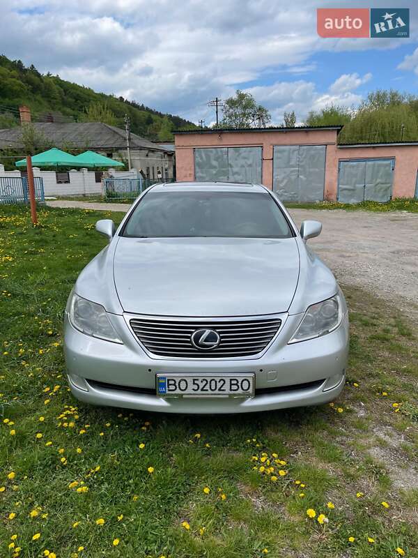Седан Lexus LS 2007 в Києві