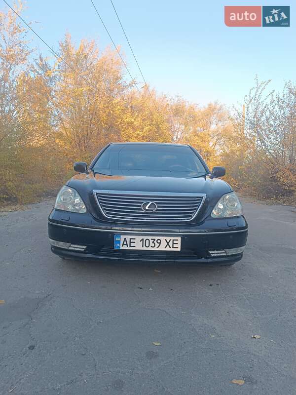 Lexus LS 2004
