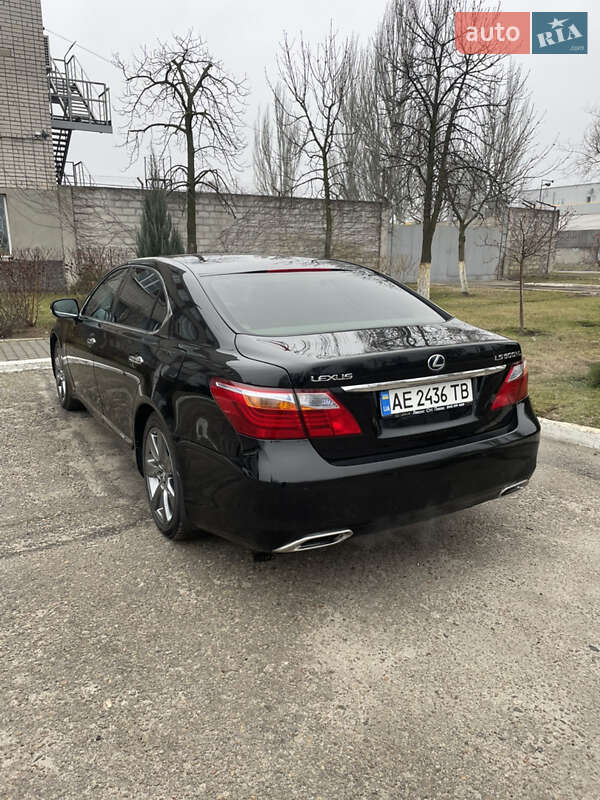 Седан Lexus LS 2012 в Дніпрі