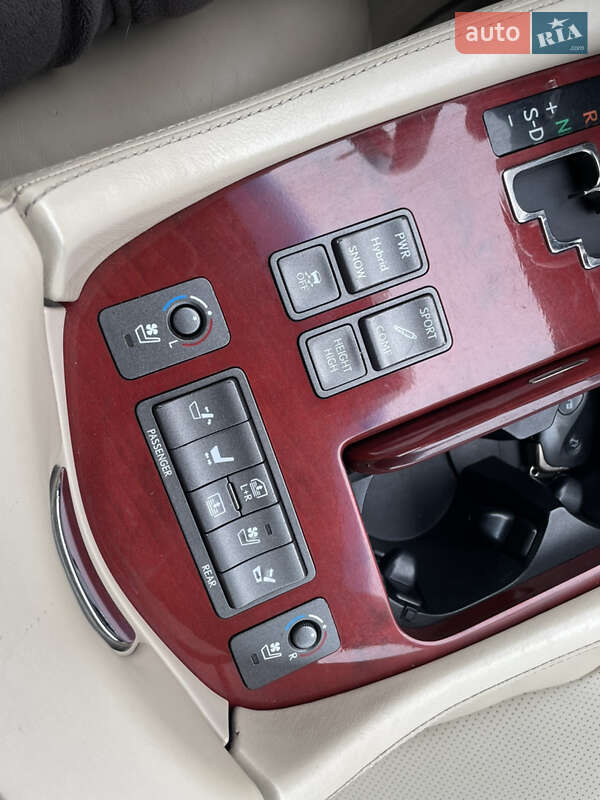 Седан Lexus LS 2012 в Дніпрі