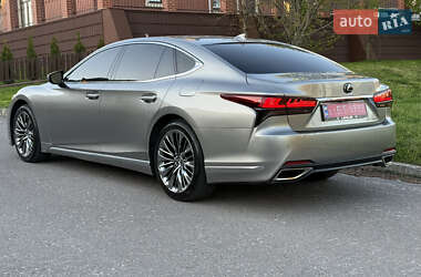 Lexus LS  2022