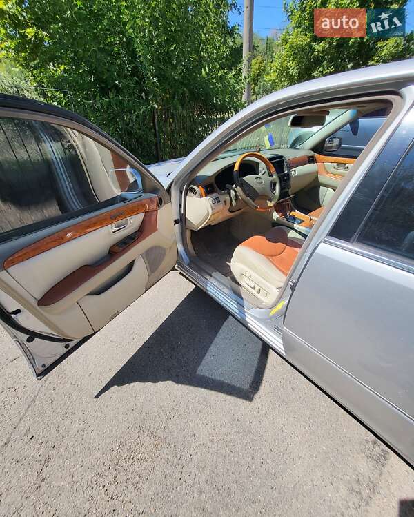 Седан Lexus LS 2004 в Запорожье