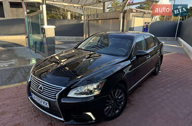 Lexus LS  2013