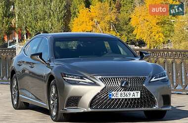 Lexus LS  2020