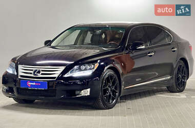 Lexus LS  2012