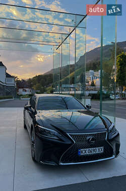 Lexus LS  2018