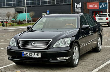Lexus LS  2004