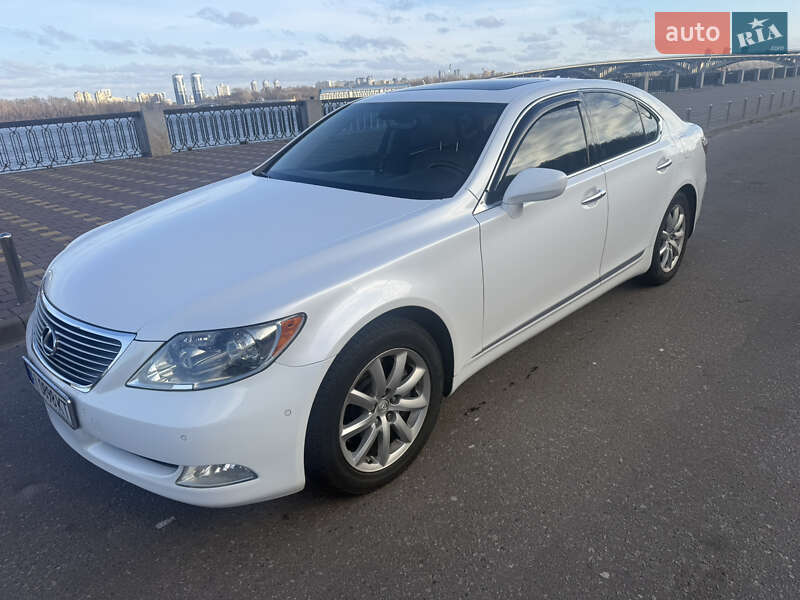 Lexus LS 2009