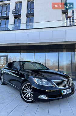 Lexus LS  2008