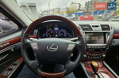Lexus LS  2007