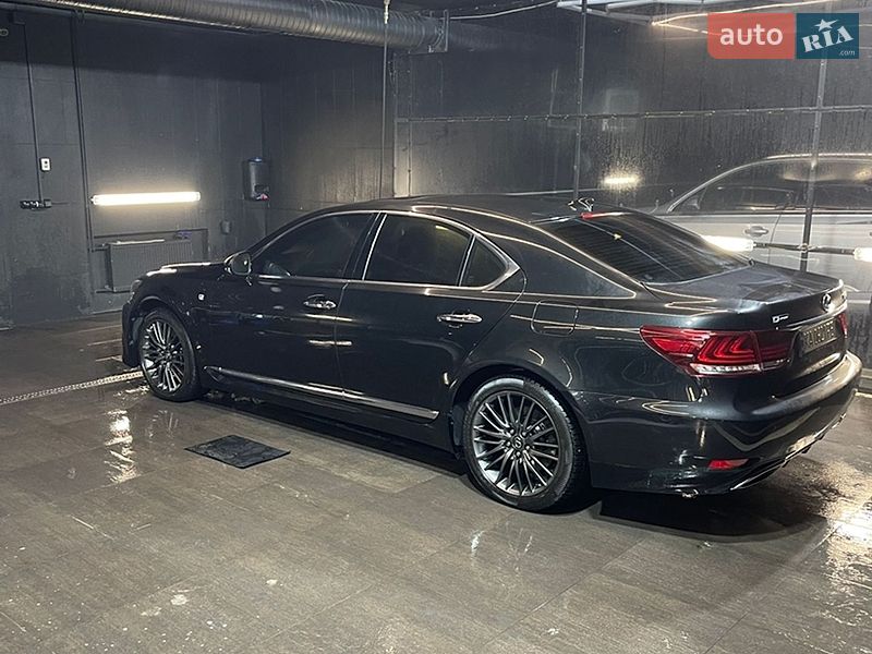 Lexus LS 2017