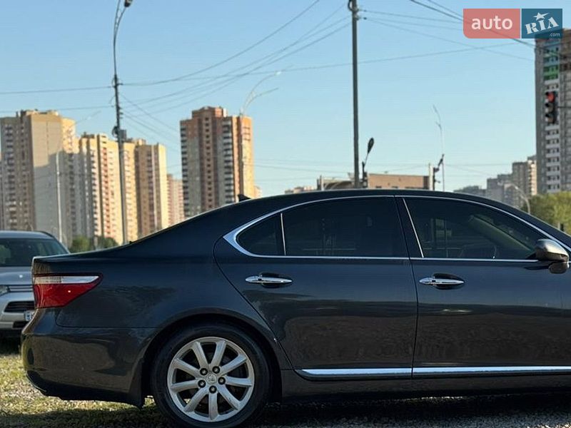 Седан Lexus LS 2008 в Киеве фото 34 Седан Lexus LS 2008 в Киеве