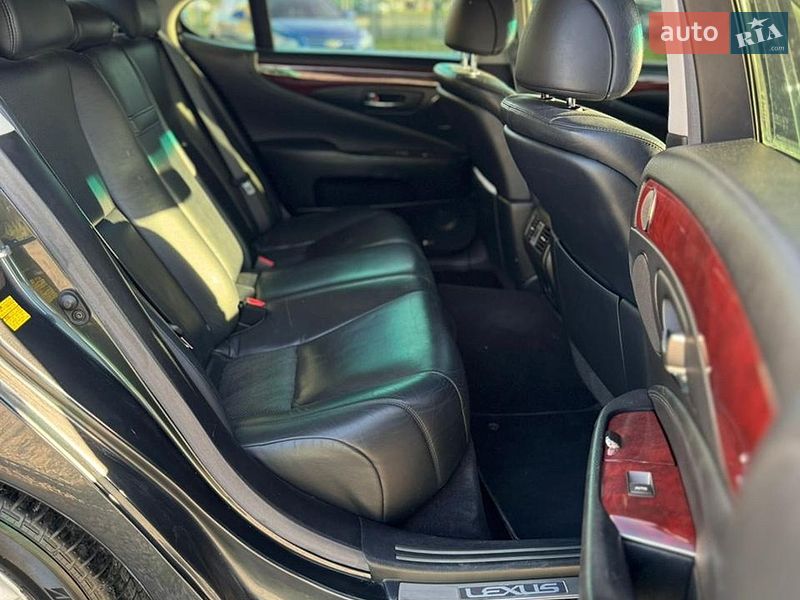 Седан Lexus LS 2008 в Киеве фото 44 Седан Lexus LS 2008 в Киеве
