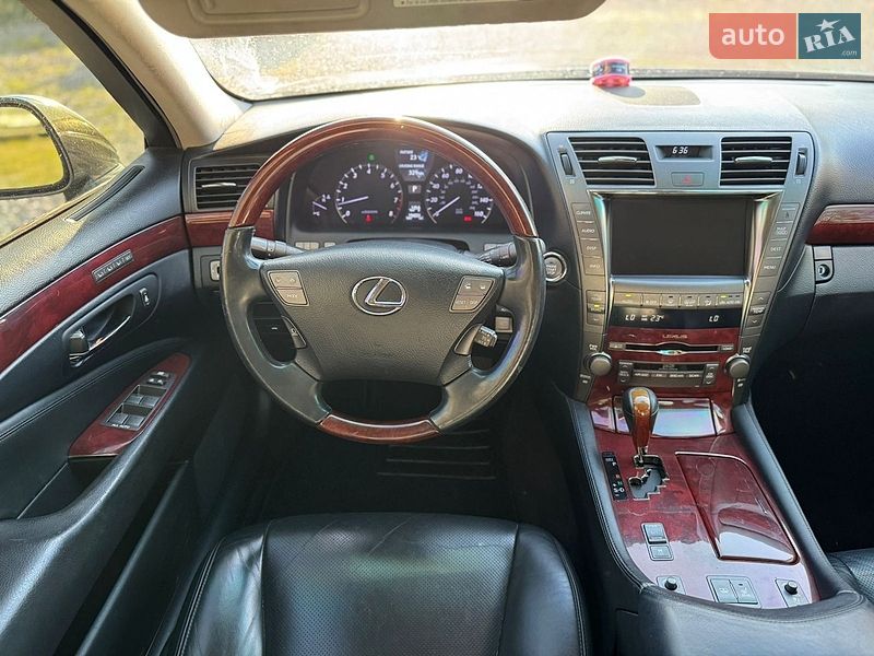 Седан Lexus LS 2008 в Киеве фото 23 Седан Lexus LS 2008 в Киеве