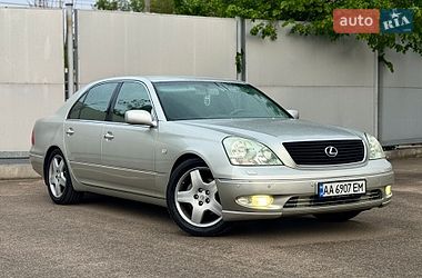 Lexus LS  2001