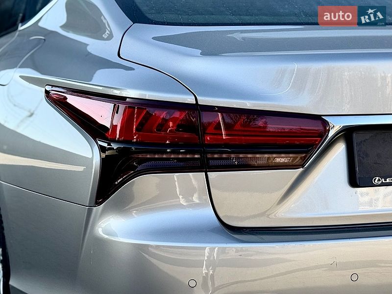 Седан Lexus LS 2020 в Киеве