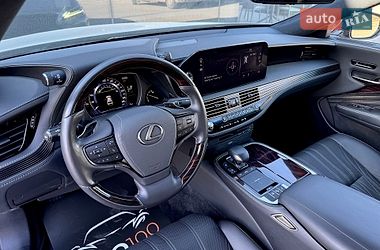 Седан Lexus LS 2020 в Киеве
