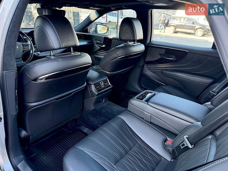 Седан Lexus LS 2020 в Киеве