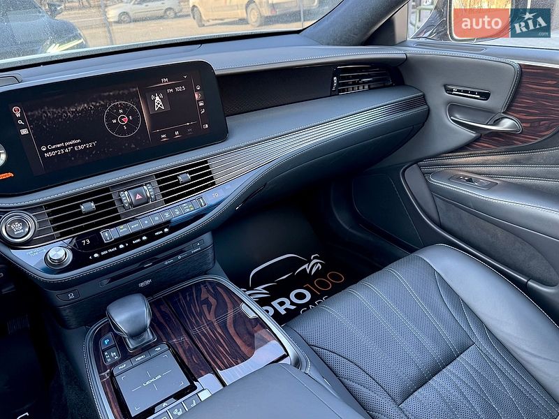 Седан Lexus LS 2020 в Киеве
