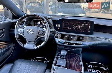 Седан Lexus LS 2020 в Киеве
