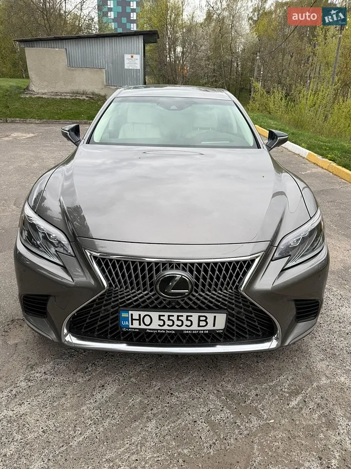 2018 Lexus LS - фото 1