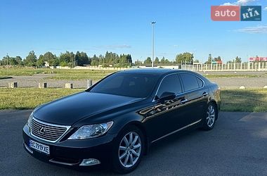 Седан Lexus LS 2007 в Львове