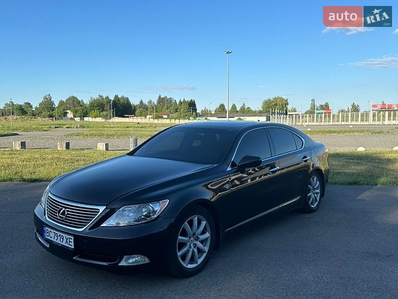Седан Lexus LS 2007 в Львове