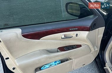 Седан Lexus LS 2007 в Львове