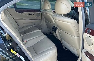 Седан Lexus LS 2007 в Львове