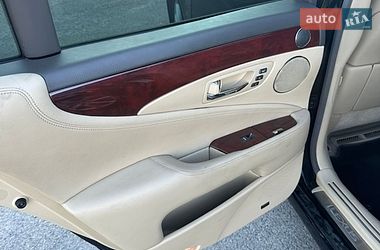 Седан Lexus LS 2007 в Львове
