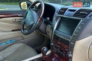Седан Lexus LS 2007 в Львове