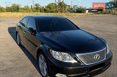 Седан Lexus LS 2008 в Днепре