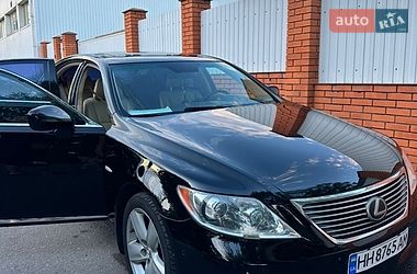 Lexus LS  2007