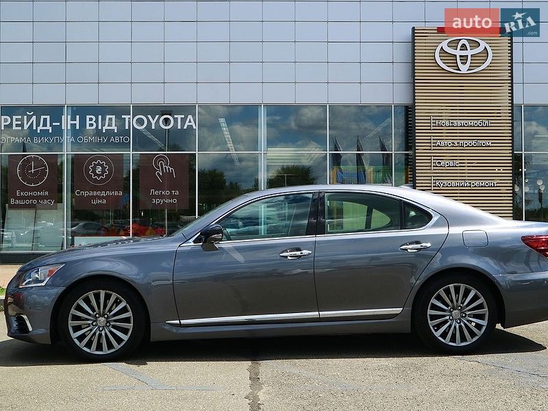Седан Lexus LS 2017 в Киеве