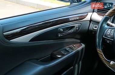Седан Lexus LS 2017 в Киеве